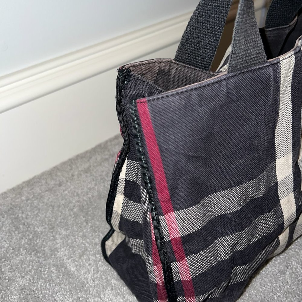 Vintage Burberry Tweed Check Tote Bag - Picture 4 of 5